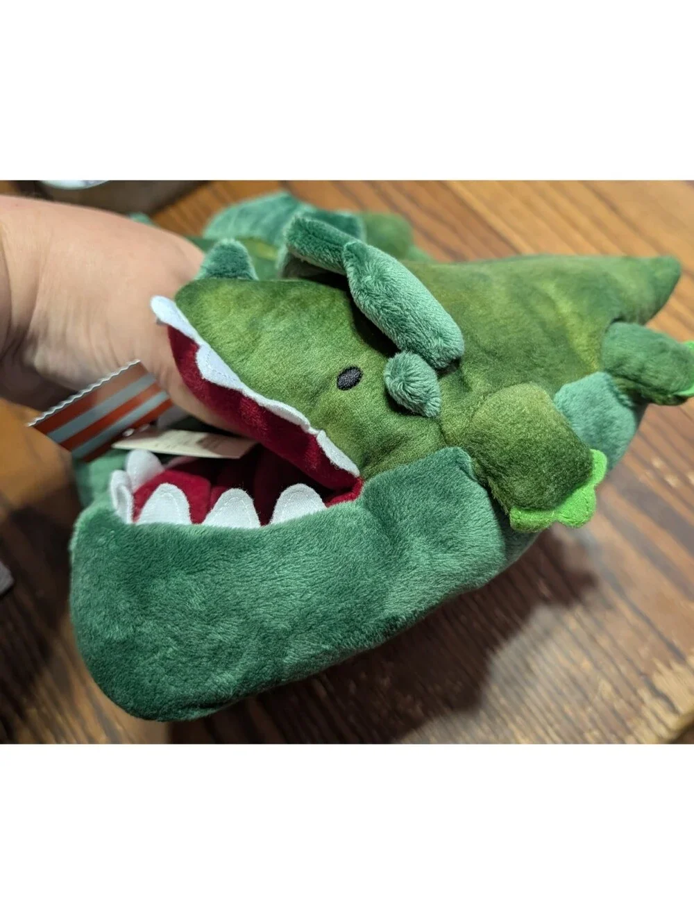 NEW Cat & Jack Dinosaur Ankle Bite Slippers